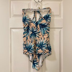 Victoria’s Secret Pink Palm One Piece Swimsuit size Large